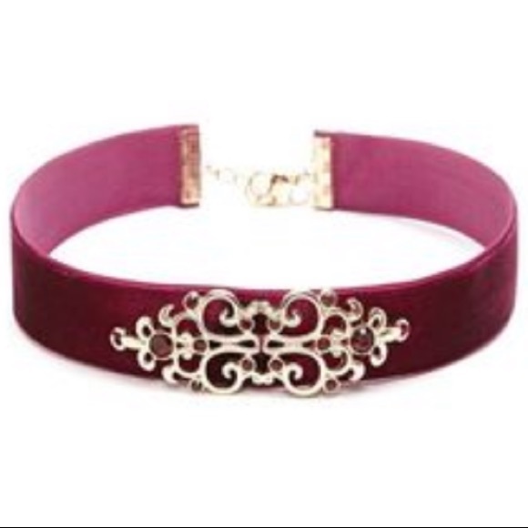 🆕 Plum Velvet Filigree Choker